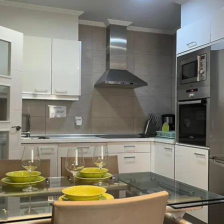 公寓 Easo Amplio Y Funcional Cerca De La Playa. *